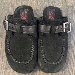 AS98 shearling slip ons - size 41